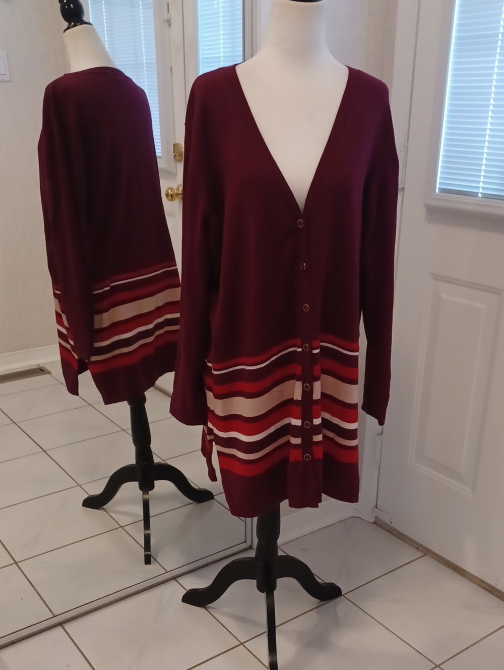 4/$80 Liz Claiborne Burgundy Striped Button-Front Cardigan - Size XXL